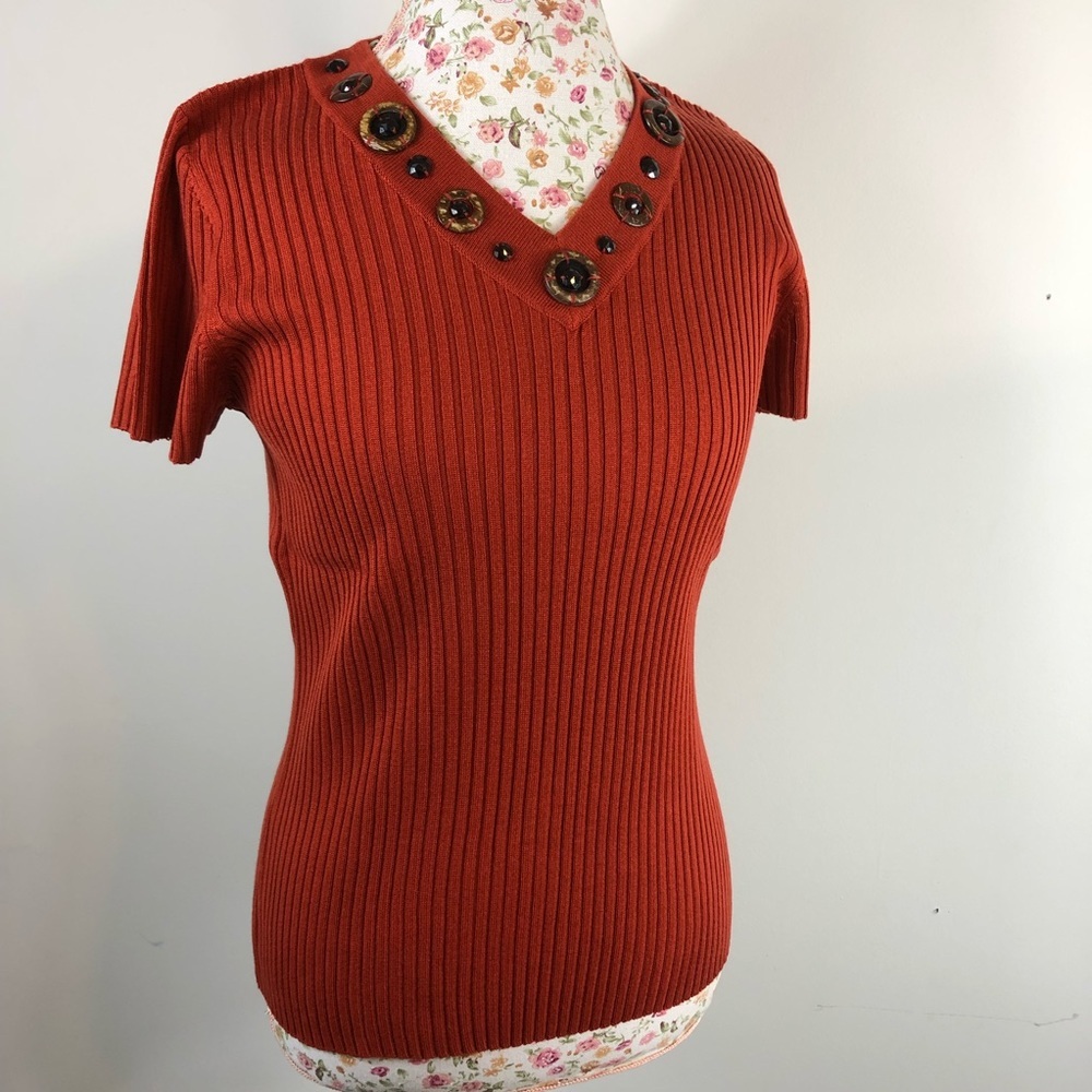 RQT Women’s v neck blues / top Sz M